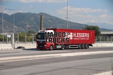 LKW Foto MAN TGX Container-Sattelauflieger Griechenland rot H.ESSERS #g1jy