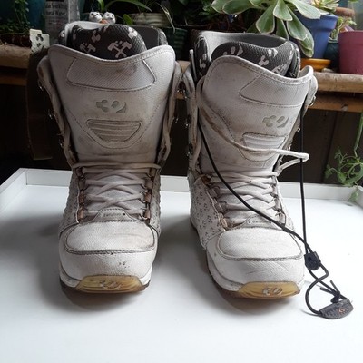 Thirtytwo 32 Lashed Snowboard Boots Womens 7 White