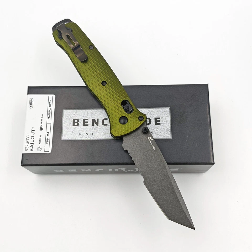 Cuchillo Plegable Benchmade 537GY-1 Rescate Woodland Mango Verde Eje Bloqueo Diente de Sierra Foto 4 de 4