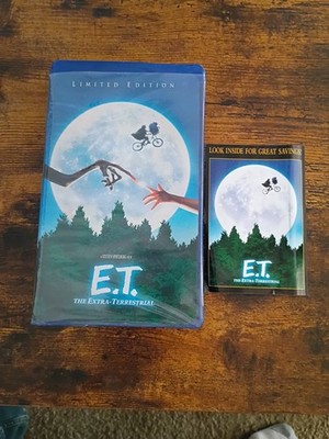 E.T. The Extra-Terrestrial VHS 1982, 2002 Clamshell **Buy 2 Get 1 Free**