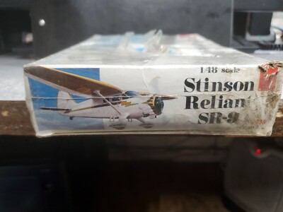 AMT 1/48 Stinson Reliant SR-9 #T639, Btand New SEALED, torn AMT 1/48 Stinson Reliant SR-9 #T639, Btand New SEALED, torn