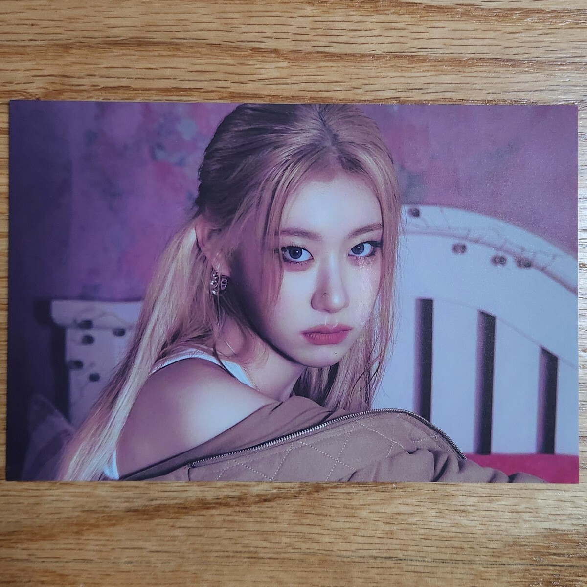 Chaeryeong Official Film Photo Itzy Gold Gold Version Genuine Kpop