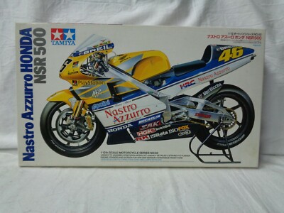 VALENTINO ROSSI HONDA NSR 500 NASTRO AZZURRO TAMIYA Leggere