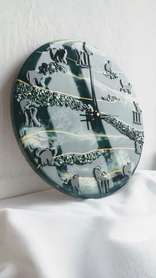 Wall epoxy resin clock Home Decor hand made emerald  craft - Image 3 of 4
