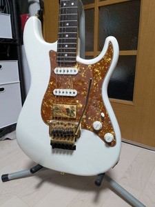 Tokai エクスプローラー【希少】Duncan SH-5 PU搭載　ホワイト Tokai エクスプローラー【希少】Duncan SH-5 PU搭載 ホワイト - メルカリ