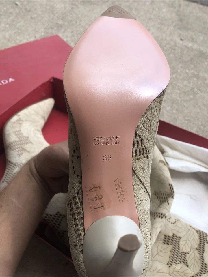 Botas altas Escada genuinas color beige para mujer talla 39 Foto 3 de 4