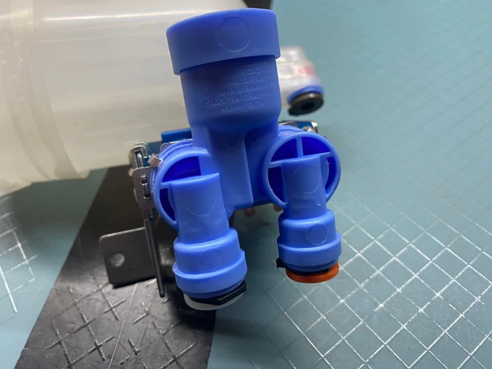 Válvula de agua para refrigerador LG P# AJU74532703 MJX63491901 Foto 3 de 4