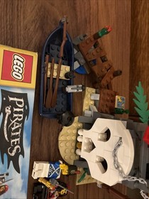 LEGO Pirates: Treasure Island (70411), 98% complete set with instruction book