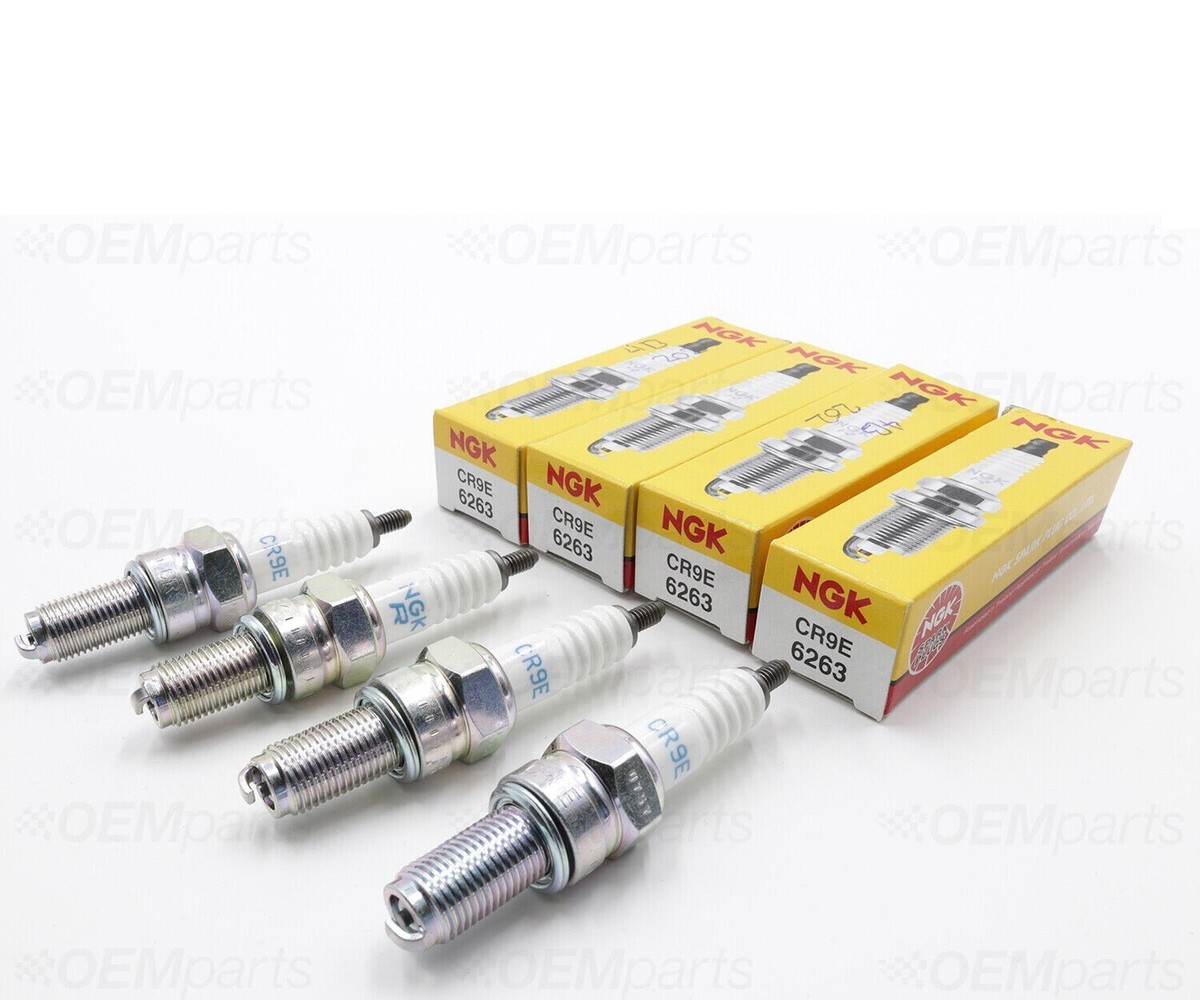4 New CR9E NGK Spark Plugs For Kawasaki Ninja ZX11 ZX1100 90-01
