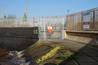 Photo 12x8 Trans Pennine Trail closed permanently Marfleet Taken from the  c2015