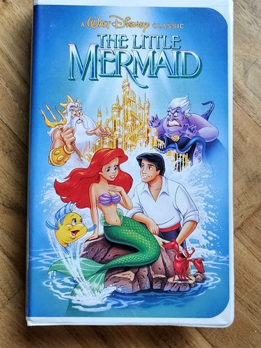 LOT of 4 NEAR MINT & RARE Walt Disney "CLASSIC BLACK DIAMOND" VHS BUNDLE - Picture 4 of 19