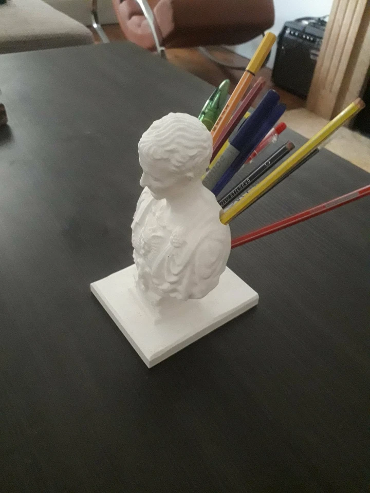 Soporte para bolígrafo Julio César y soporte para lápiz organizador de escritorio apuñalado en la espalda Foto 3 de 4