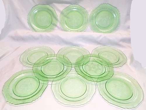 Hazel Atlas Florentine #1 Set of 11 Dinner Plates -Green Depression Poppy Glows