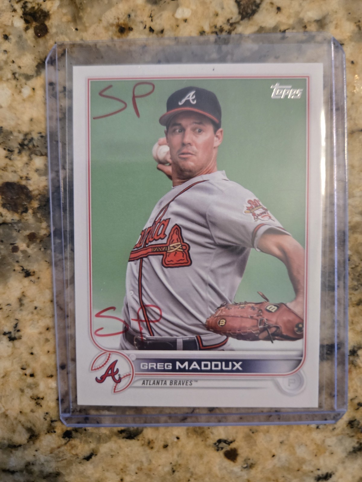 2022 Topps Update Greg Maddux #US31 Legend Image Variation Short Print SP Braves