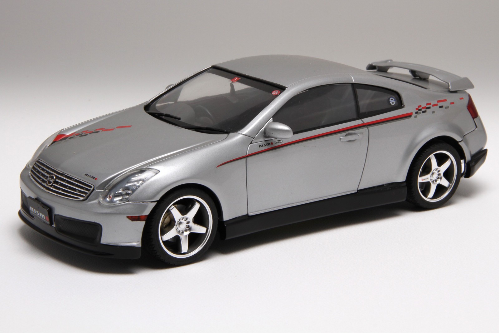 Fujimi 1/24 NISSAN Skyline INFINITY 350GT NISMO 40th Ann. W/