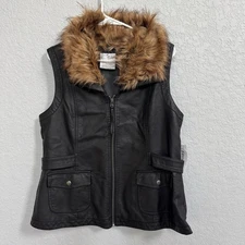 Oso Black Vest with Brown Faux Fur Collar size XL