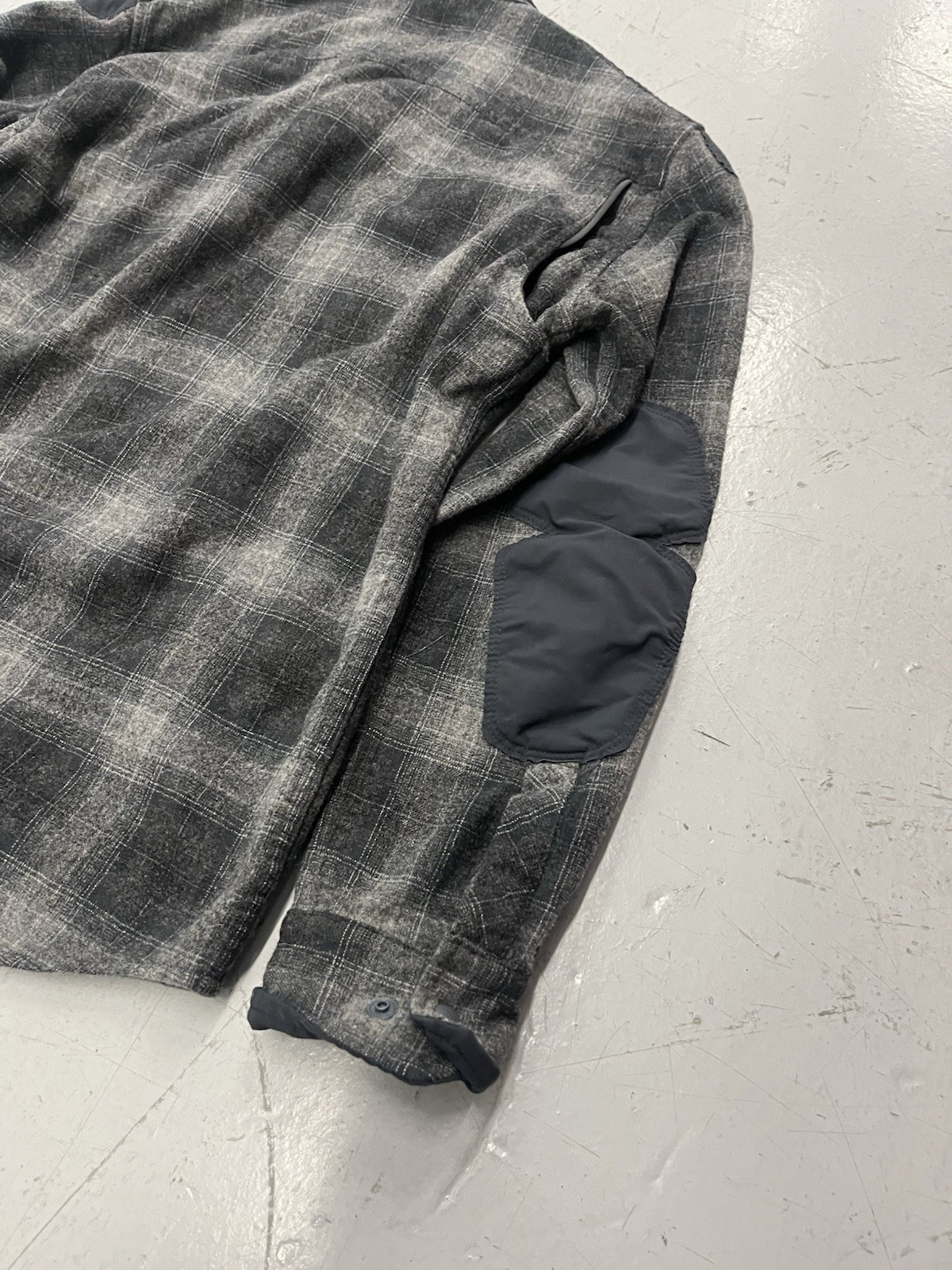 Kitsbow Pendleton Icon Snap Button Flannel Wool S… - image 11