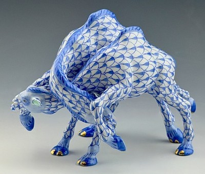   MINT HEREND CAMEL  Fight Blue Fishnet Figurine ($2,581 Retail)
