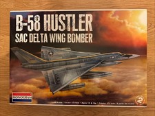Monogram 85-5713, B-58 Hustler Sac Delta Wing Bomber 1/48