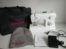 Singer Tradition Sewing Machine, Storage Bag And Accessories