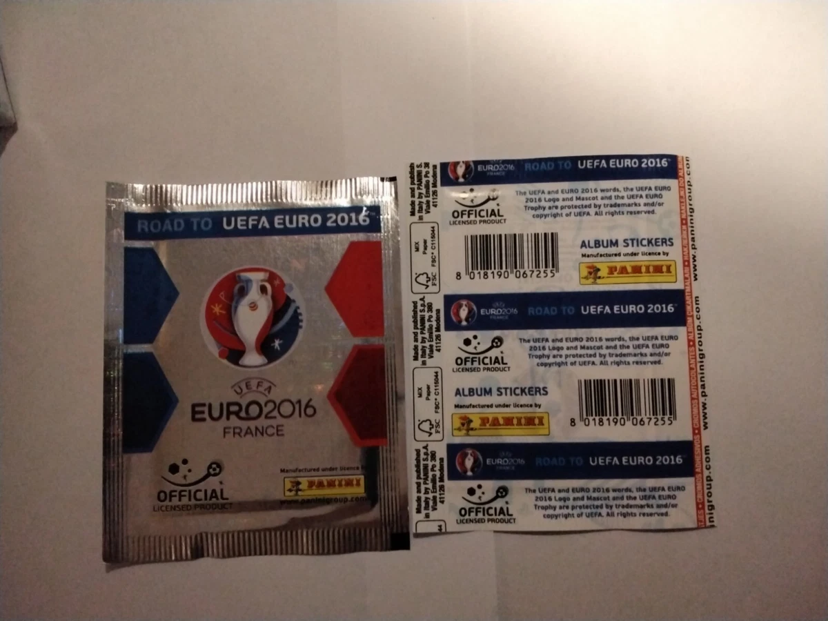 L'engouement pour les autocollants Panini de la Coupe du monde débarque
