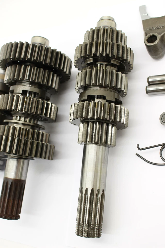 2003 DUCATI SPORT 620 ENGINE TRANSMISSION TRANNY GEARS COMPLETE TESTED 15020521A - Image 4 of 4