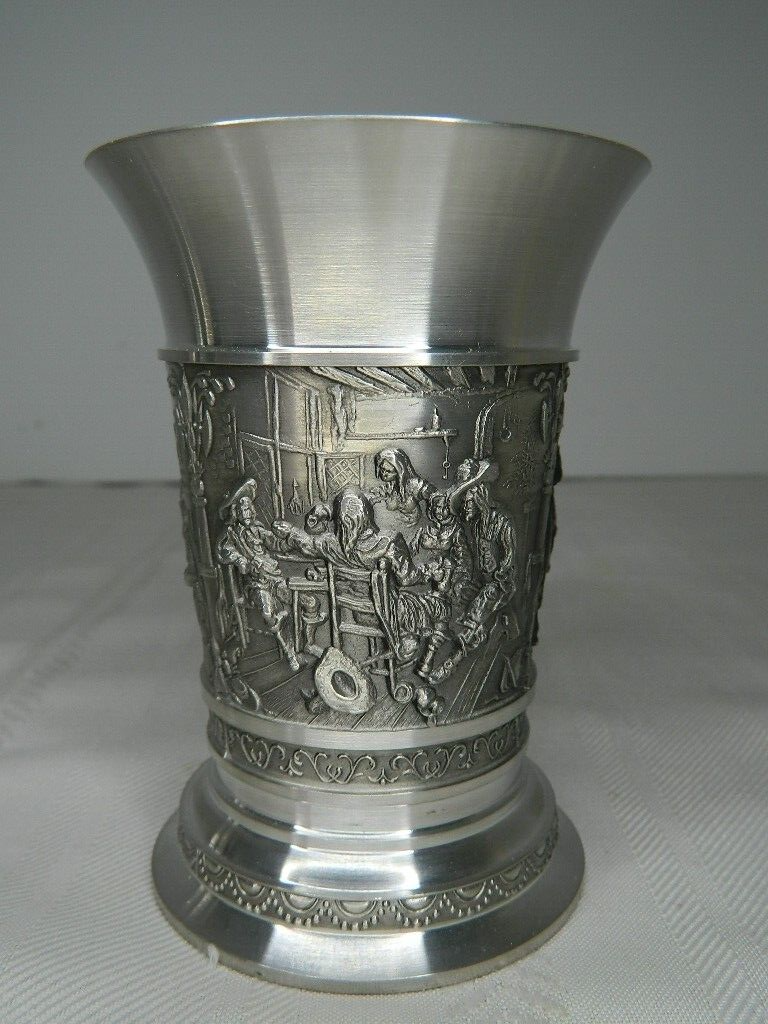 Zinn Etain 97% Tin/Pewter Footed Cup 3 Musketeers Ornate Raised