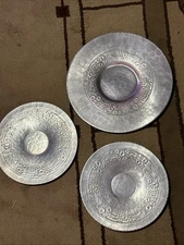 Rare Vntg Arthur Armour Arts &Crafts Aluminum Chargers Set 3 Plates Art Nouveau