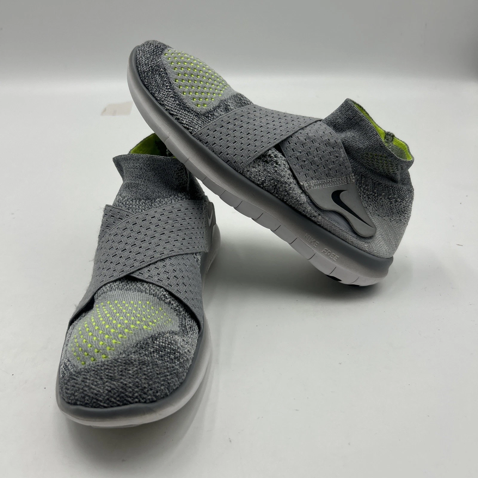 Nike Free RN Motion Flynit Womens Size 6.5 Gray Running Sneaker Shoe 880846-002