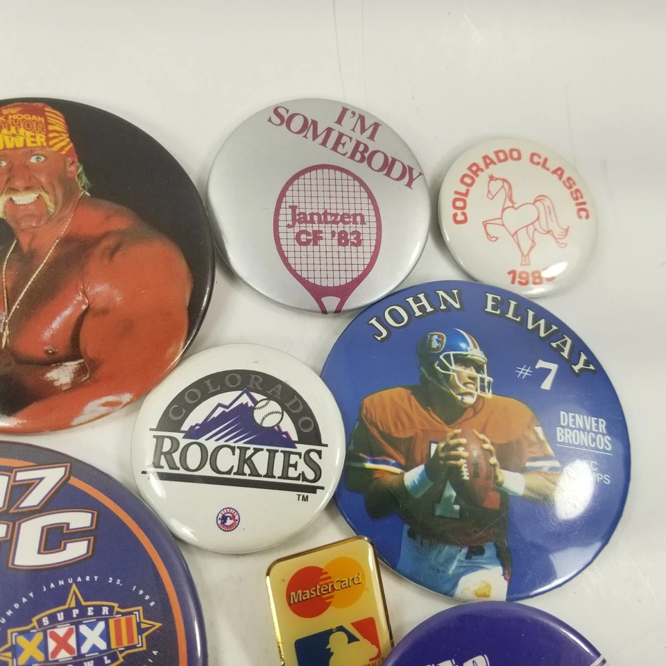 Lote de 13 Botones de Fútbol Cerveza Cultura Pop Broncos Rockies WWF John Elway Bud Foto 4 de 4