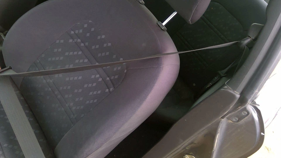 2003 Ford Escort Zx2 водитель левый передний ремень безопасности натяжитель плеча темно серый Mw - Изображение 4 из 4