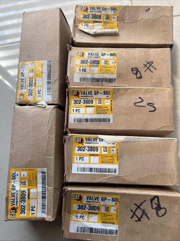 LOT 7 Pc. 302-3809 VALVE GP. SOL CATERPILLAR  3023809
