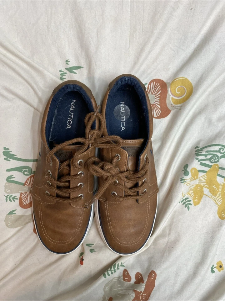 Nautica Berrian Brown Boys Size 4 Medium - Image 4 of 4