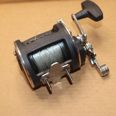 Vintage PENN 320 GT2 High Speed Graphite Fishing Reel Made in USA