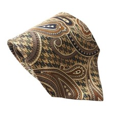 Pierre Cardin Men's Tie Beige All Silk Classic Paisley Made In USA