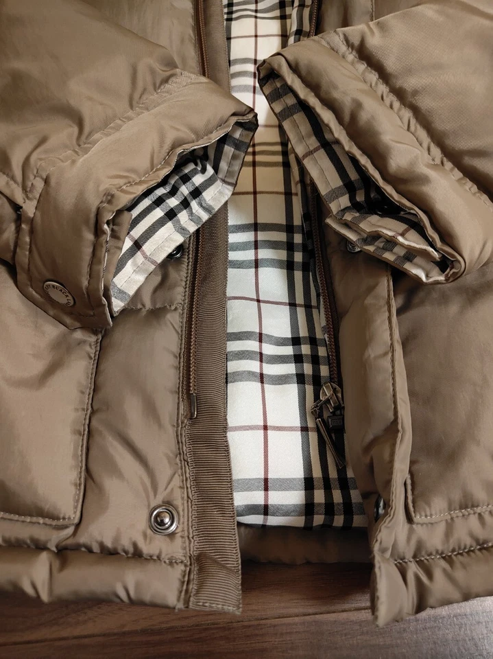 Burberry Black Label Puffer Jacket Size M Made in Japan - Image 4 of 4