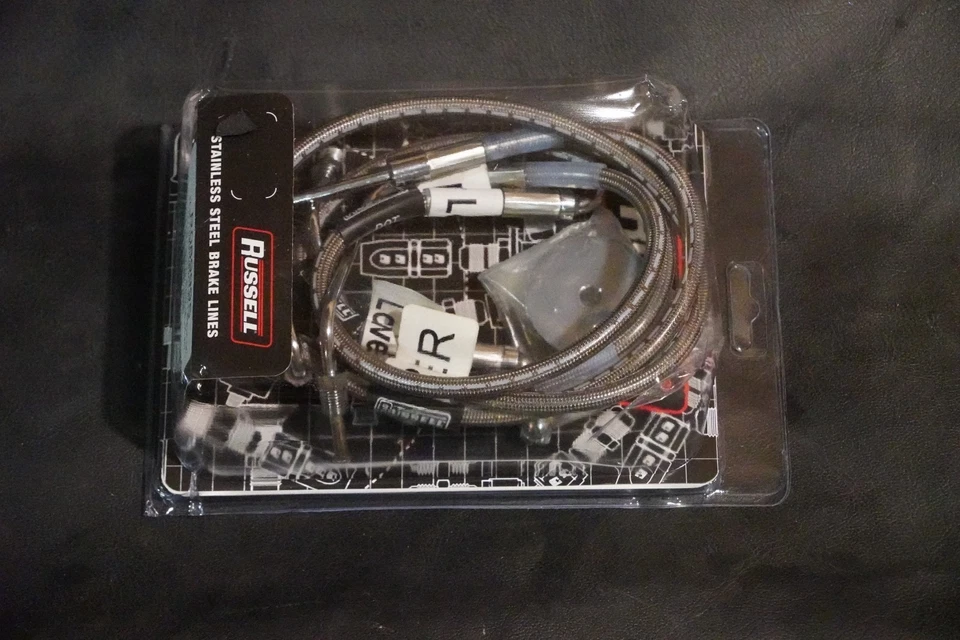 Комплект плетеной передней тормозной магистрали Russell R08999S 94–07 Harley Touring + 6 дюймов 49507 - Изображение 2 из 4