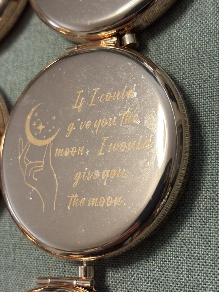 Compact Handbag Mirror in velvet pouches job lot of 40 - various engravings. - Image 3 of 4