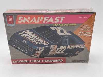 AMT ERTL SnapFast Maxwell House Thunderbird 1/32 Sterling Marlin #22 Model Kit