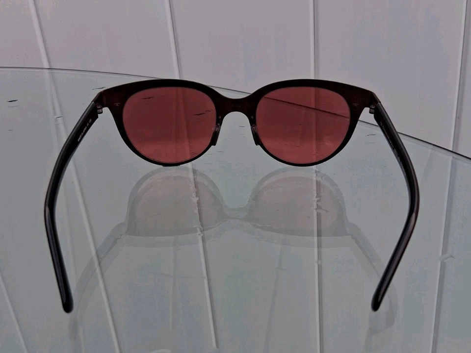 Gafas de sol ovaladas Donna Karan 135 9601S 604 titanio granate/rosa Japón Foto 3 de 4