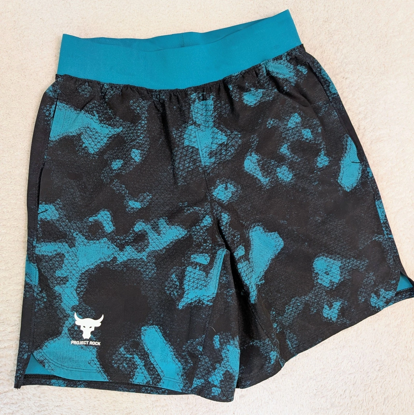 Under Armour Project Rock Woven Camo Printed Shorts 1377438 $75 Men’s Sm 26"x7"