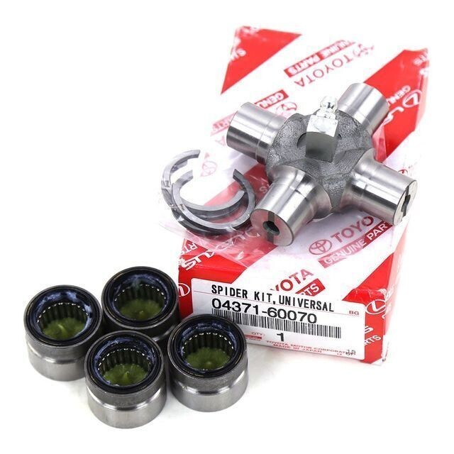 Genuine Toyota Land Cruiser Universal Joint Fits Front & Rear