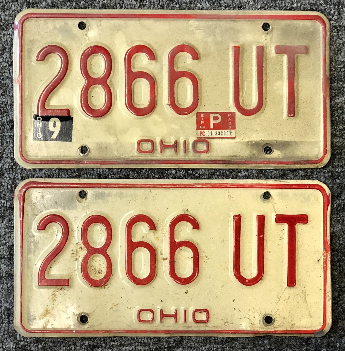 ☆ E·Y Large Tour Sign Plate　　　　【購入点数反映品】 VINTAGE 1979 MATCHED SET STATE OF OHIO CAR LICENSE PLATES RED