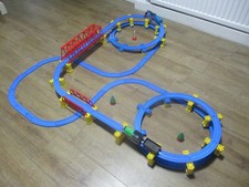 tomy trackmaster thomas the tank engine train set battery trains spirals etc