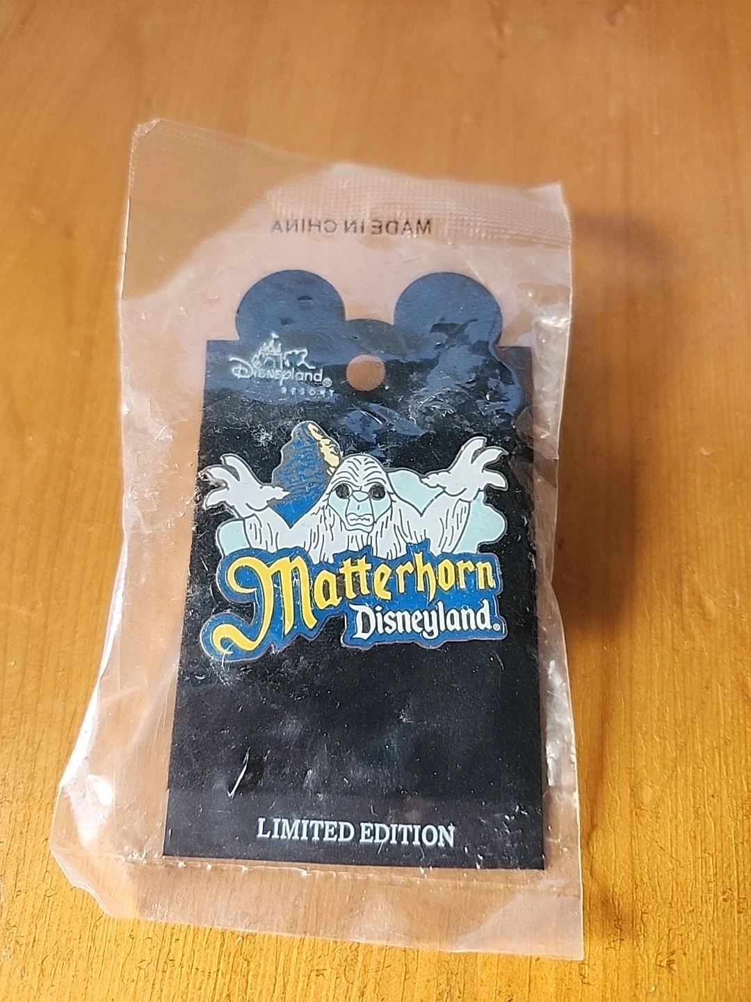 Disney Disneyland Matterhorn Abominable Snowman Untested Light Up LE Pin