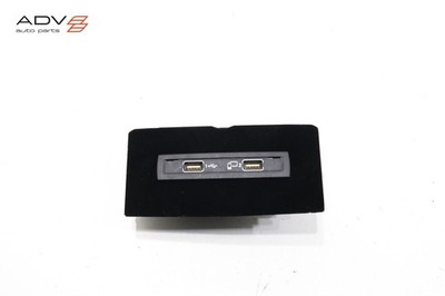 2013 - 2018 MERCEDES CLS550 W218 CENTER CONSOLE DUAL USB CHARGING PORT OEM