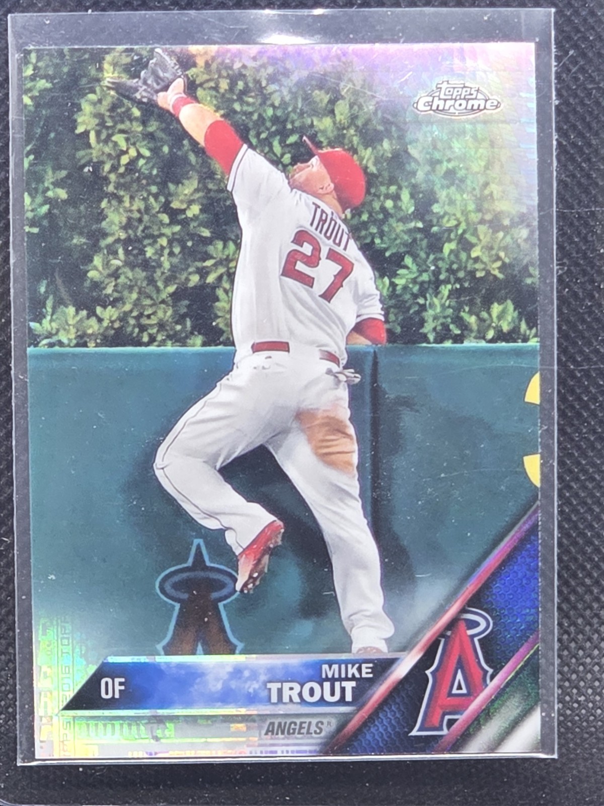 2016 Topps Chrome - Mike Trout #1 Hyper Refractor Leaping Angels