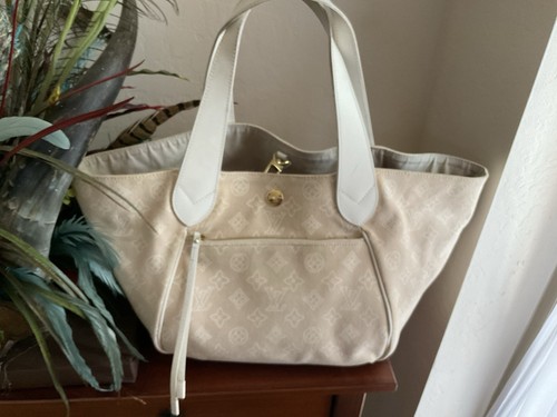 Louis Vuitton Cabas Monogram Tote GM
