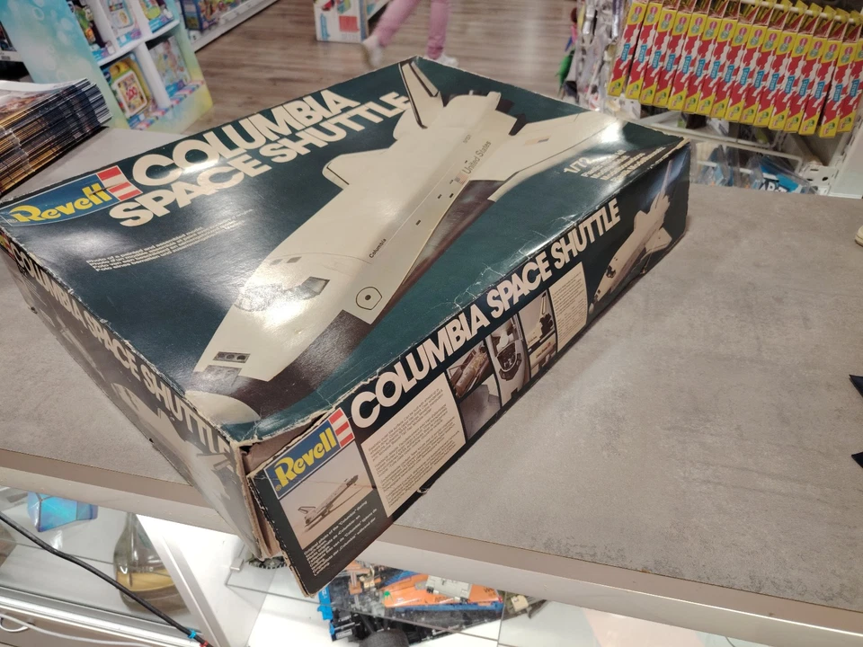 Maquette Revell Navette spatiale 4714 Commencée Boîte déchirée Collectionneur - Photo 2/4