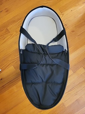 Thule Shine Bassinet For Baby Stroller Black New Open Box